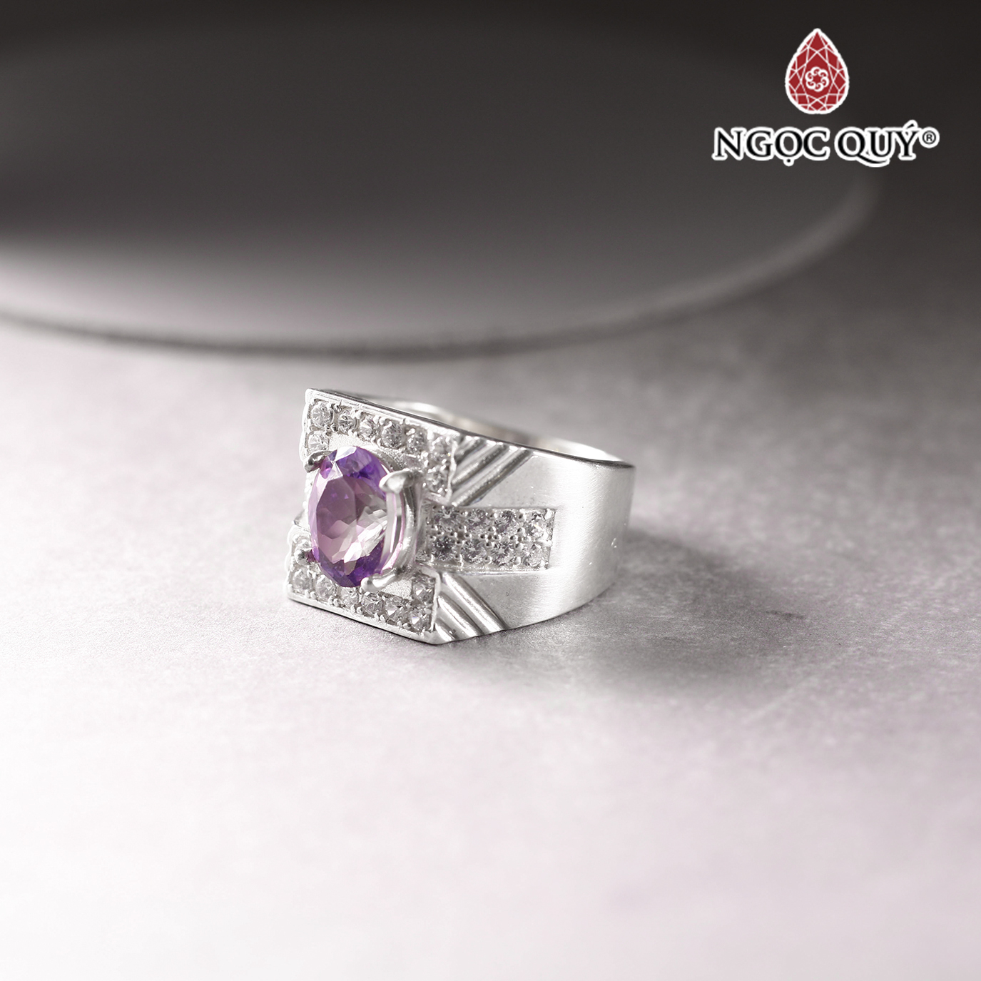 Nhẫn bạc nam mặt đá thạch anh tím Ni20 mệnh hỏa. thổ - Ngọc Quý Gemstones