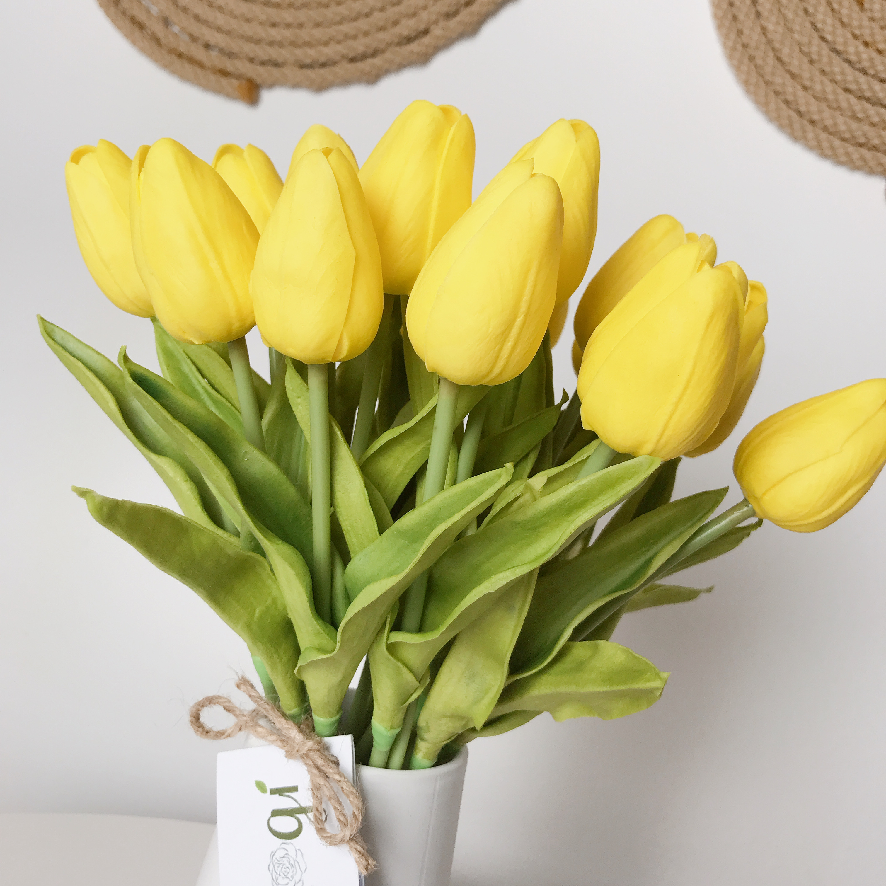 Combo 10 Bông Hoa Tulip Cao Su Giả Đẹp Tinh Tế