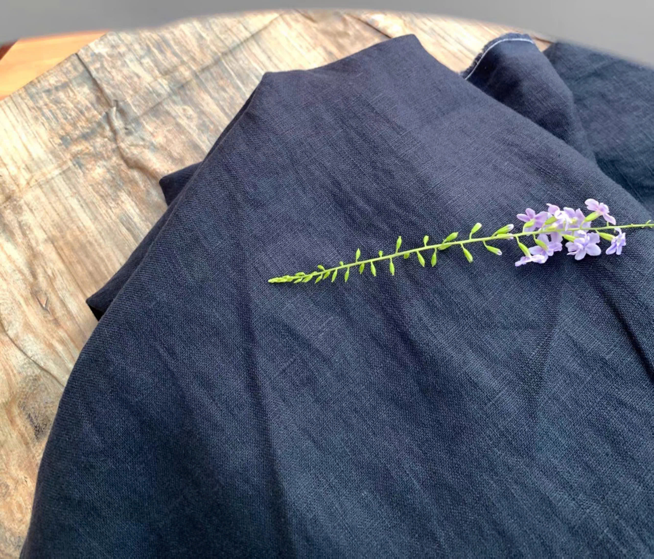 Áo sơ mi nam dài tay trơn cổ bẻ basic vải Linen sợi tự nhiên mềm mát