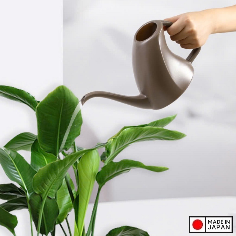 Bình tưới cây cảnh dáng thiên nga Nakaya 880ml - Made in Japan