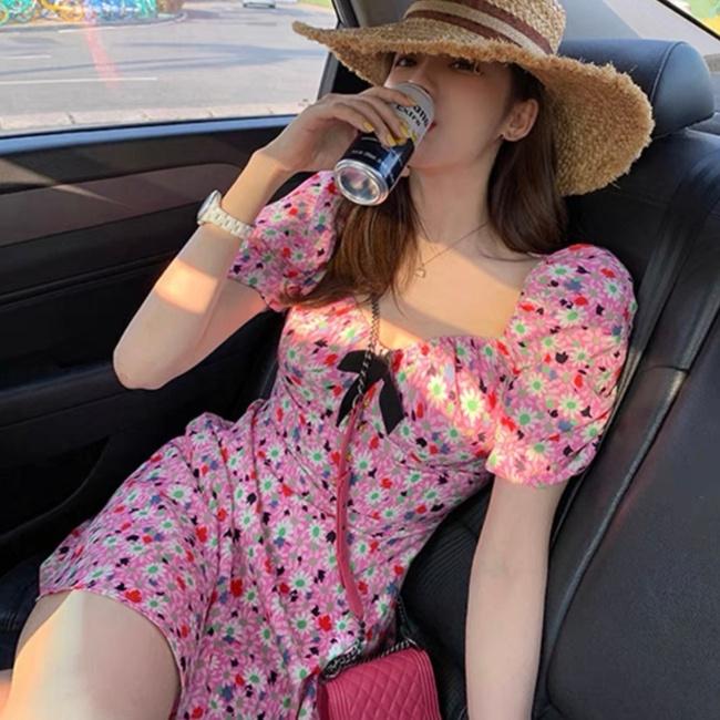 ĐẦM HOA HỒNG XOÈ ĐÍNH NƠ ĐEN 1 MÀU