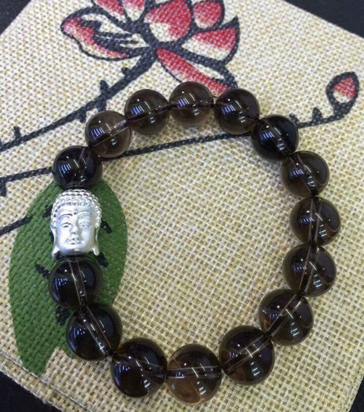 Vòng Tay Phong Thủy Đá Thạch Anh Khói 12 Ly Mix Charm Phật Bạc Ta 9999