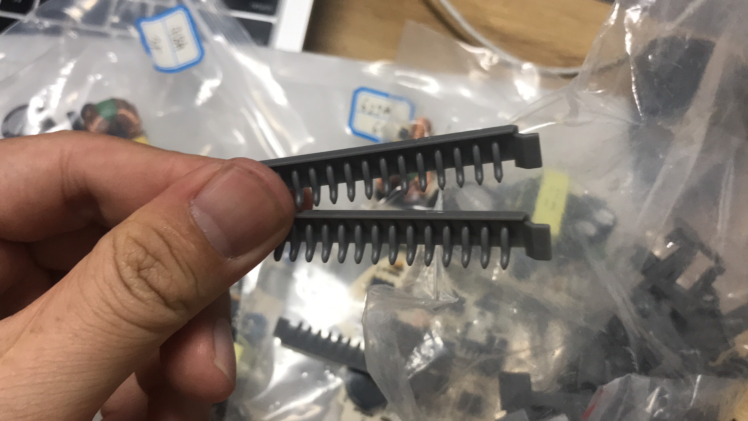 Phụ kiện răng lược 506 của Máy cắt băng keo tự động RT7700, Zcut-9GR Hongjin, Ezmro, Fuma, Yaesu