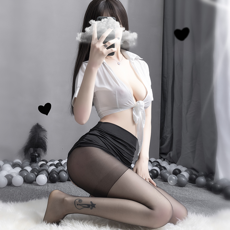 Đồ ngủ Cosplay thư ký mời gọi sếp quyến rũ