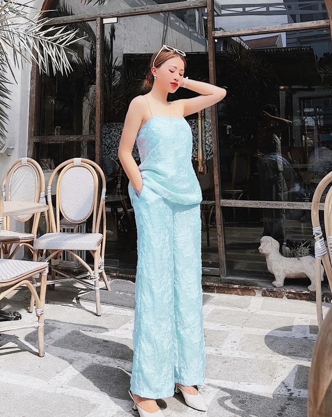 Set bộ áo 2 dây phối quần ống rộng vải ren đi biển - đi chơi cực xinh