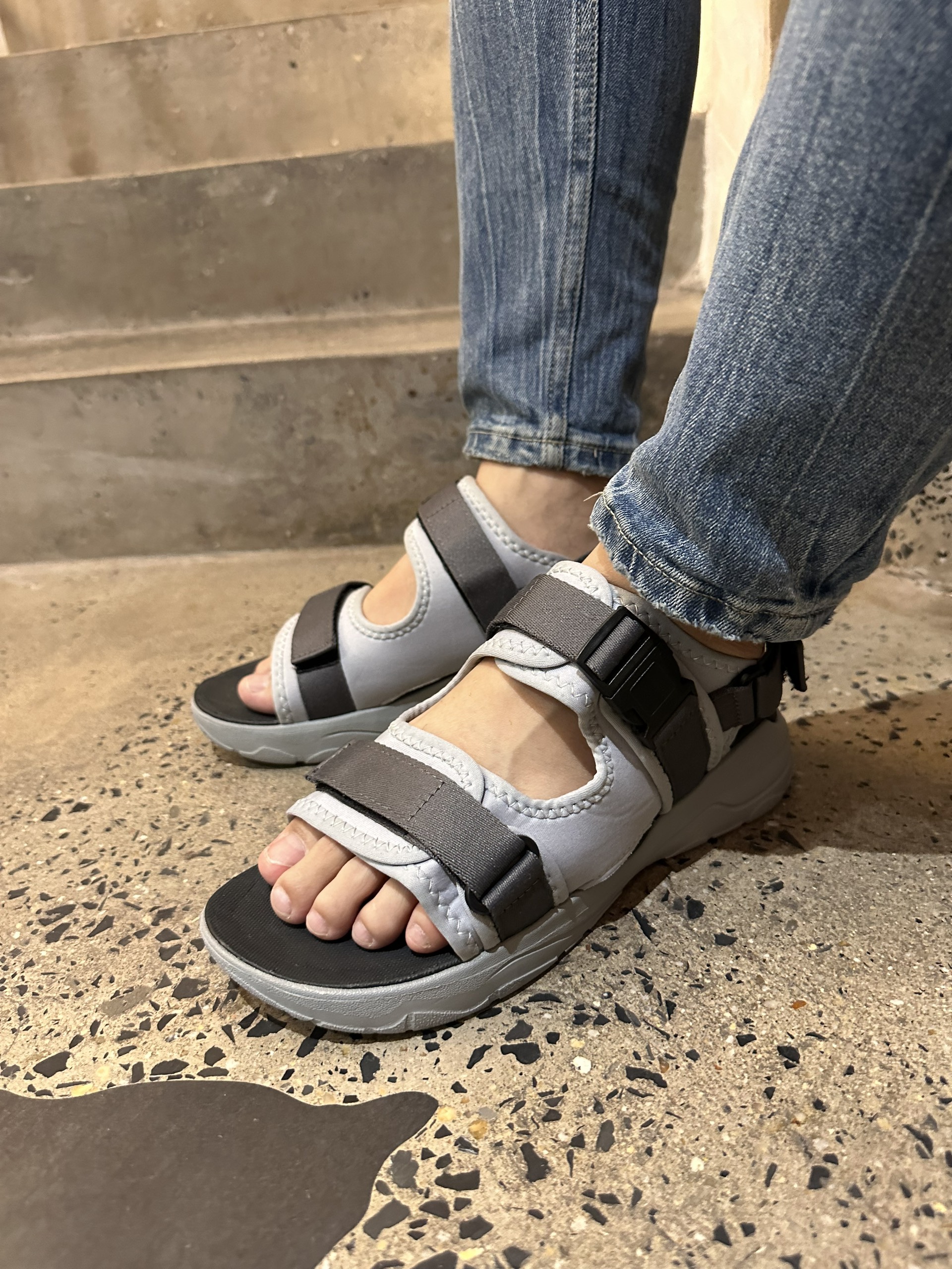 Giày Sandal Nam Nữ Unisex The BiLy Quai Ngang Dây Dù Đế IP Siêu Êm Nhẹ Đế Xám Màu Xám- BLDX07