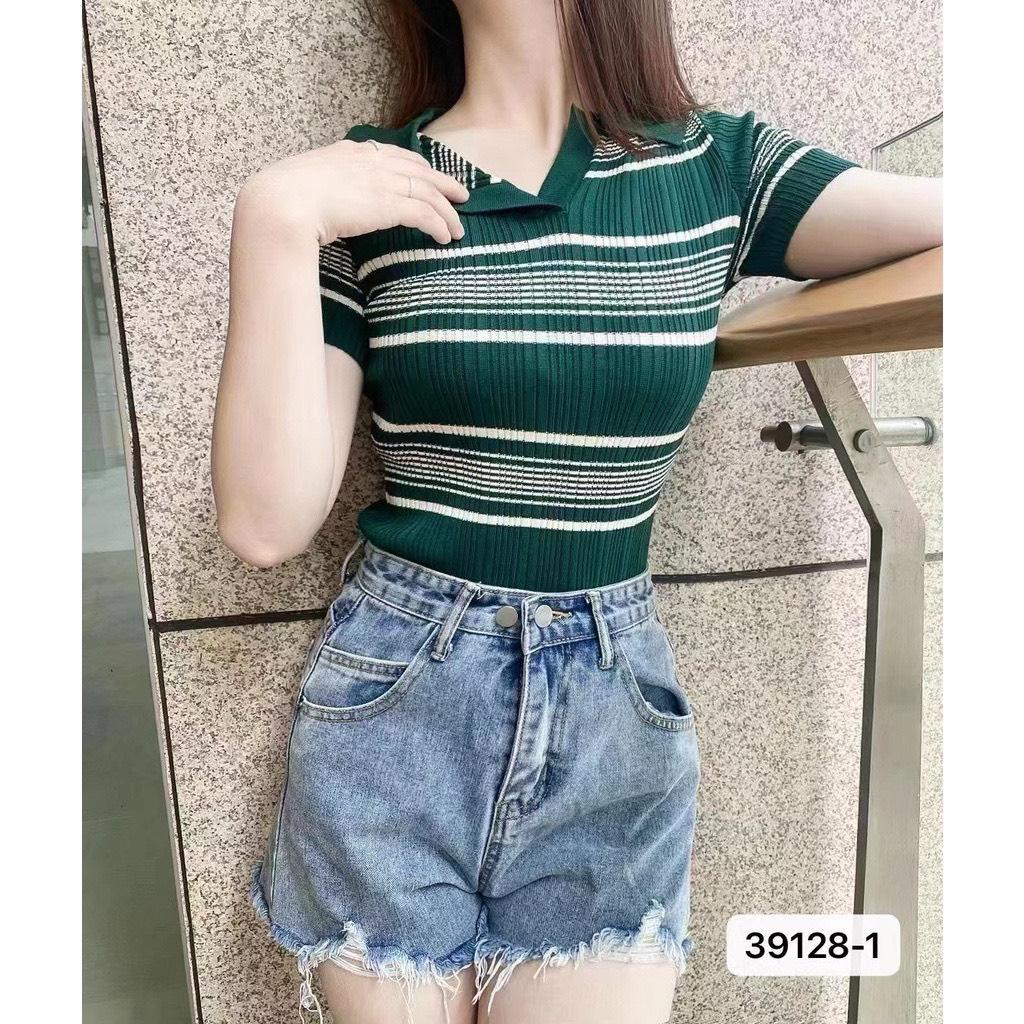 Áo len nữ Montoghi dệt kim KẺ NGANG 2 MÀU cổ đức thanh lịch và năng động