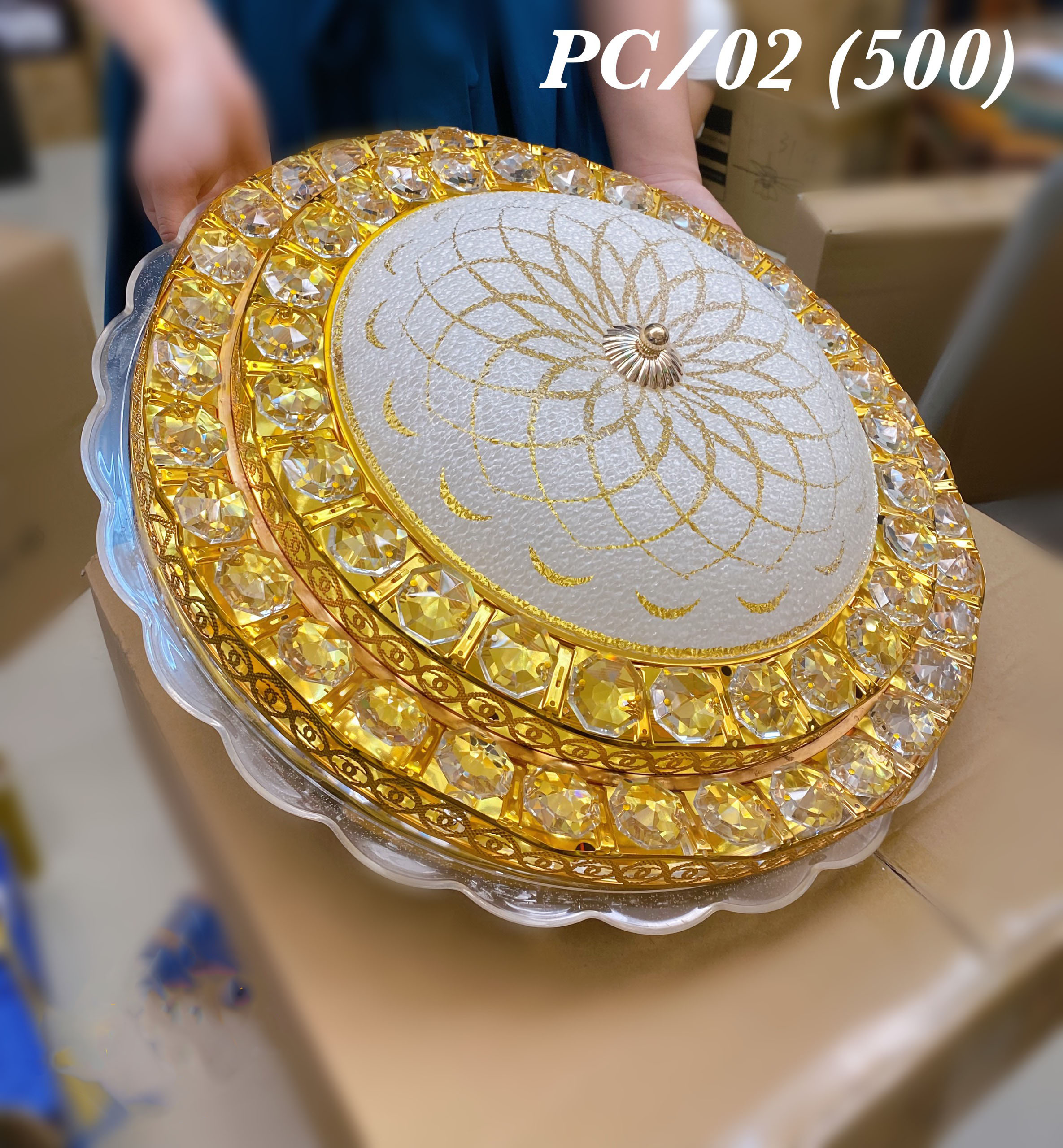 Đèn trần CRASE pha lê trang trí nội thất sang trọng PC02