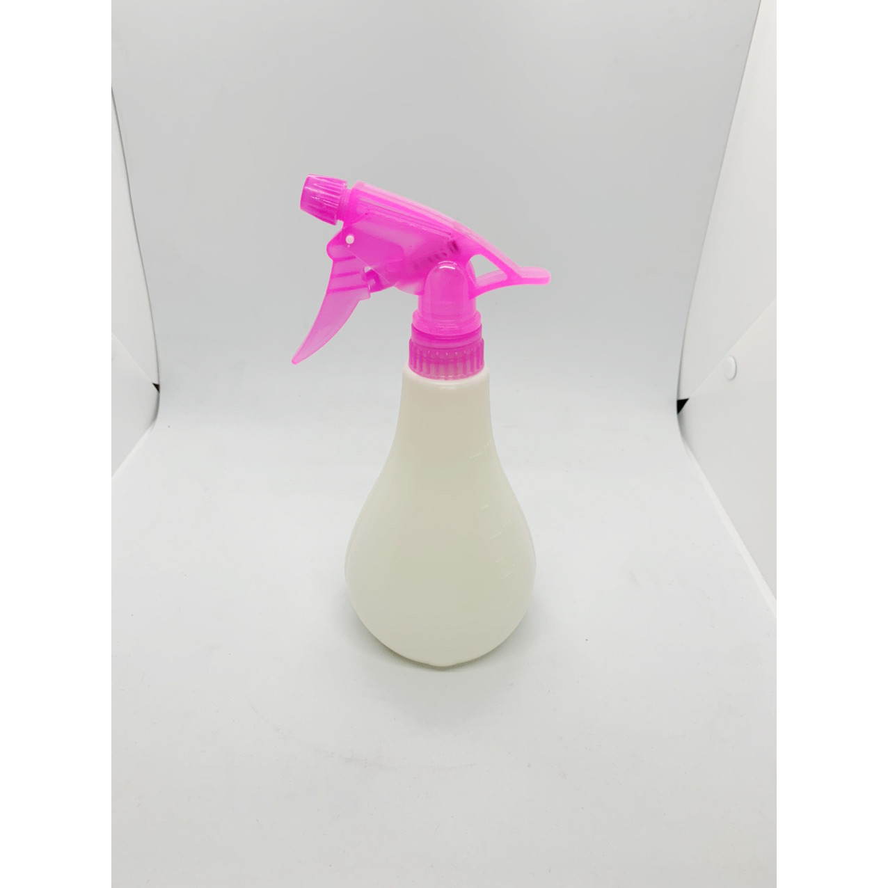 Bình xịt nước, tưới cây bằng nhựa tốt bền đẹp - 500ML