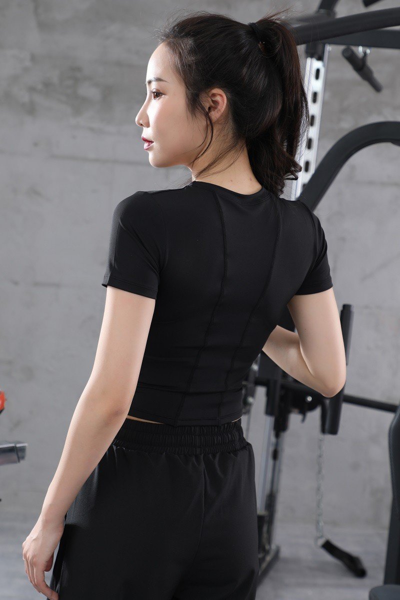 Áo croptop nữ thể thao đa năng