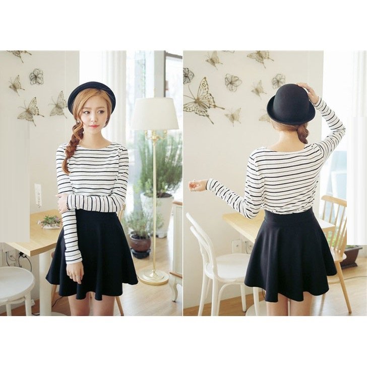 Chân váy xòe Basic dáng ngắn thời trang, nữ tính màu đen