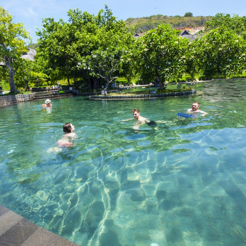 Gói 2N1Đ Tại Merperle Hòn Tằm Resort 5* - Ăn Ba Bữa. Miễn Phí Vé Khu Vui Chơi Sparkling Waves. Tặng Vé Tắm Bùn Dành Cho 02 Khách.