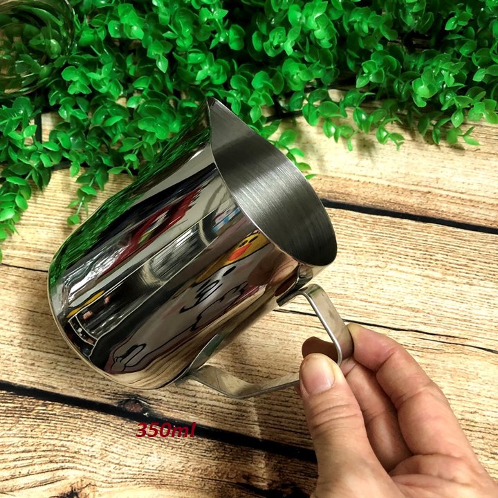 Ca đánh sữa INOX 304. Dụng cụ PHA CHẾ đánh sữa tạo cốc LATTE, CAPPUCCINO nghệ thuật. Nhiều SIZE với dung tích 350, 600, 1000, 1500 và 2000ml