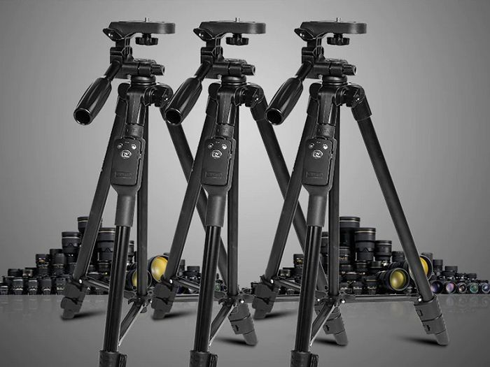 Chân máy ảnh tripod Yunteng VCT-5208 hàng chính hãng.