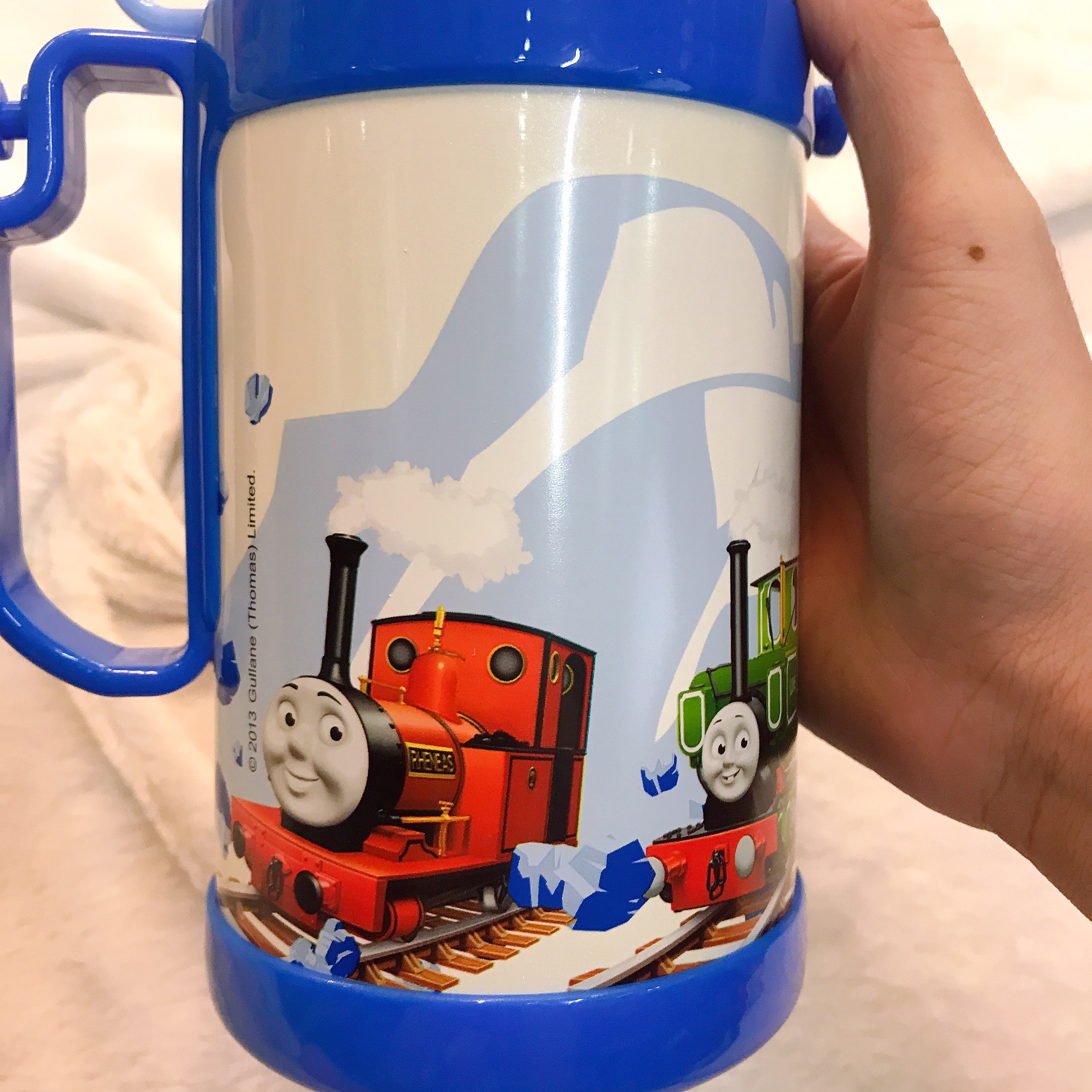 Bình nước giữ nhiệt có 1 quai cầm hình xe lửa Thomas màu xanh dương cho trẻ em, bé trai  - TM4261