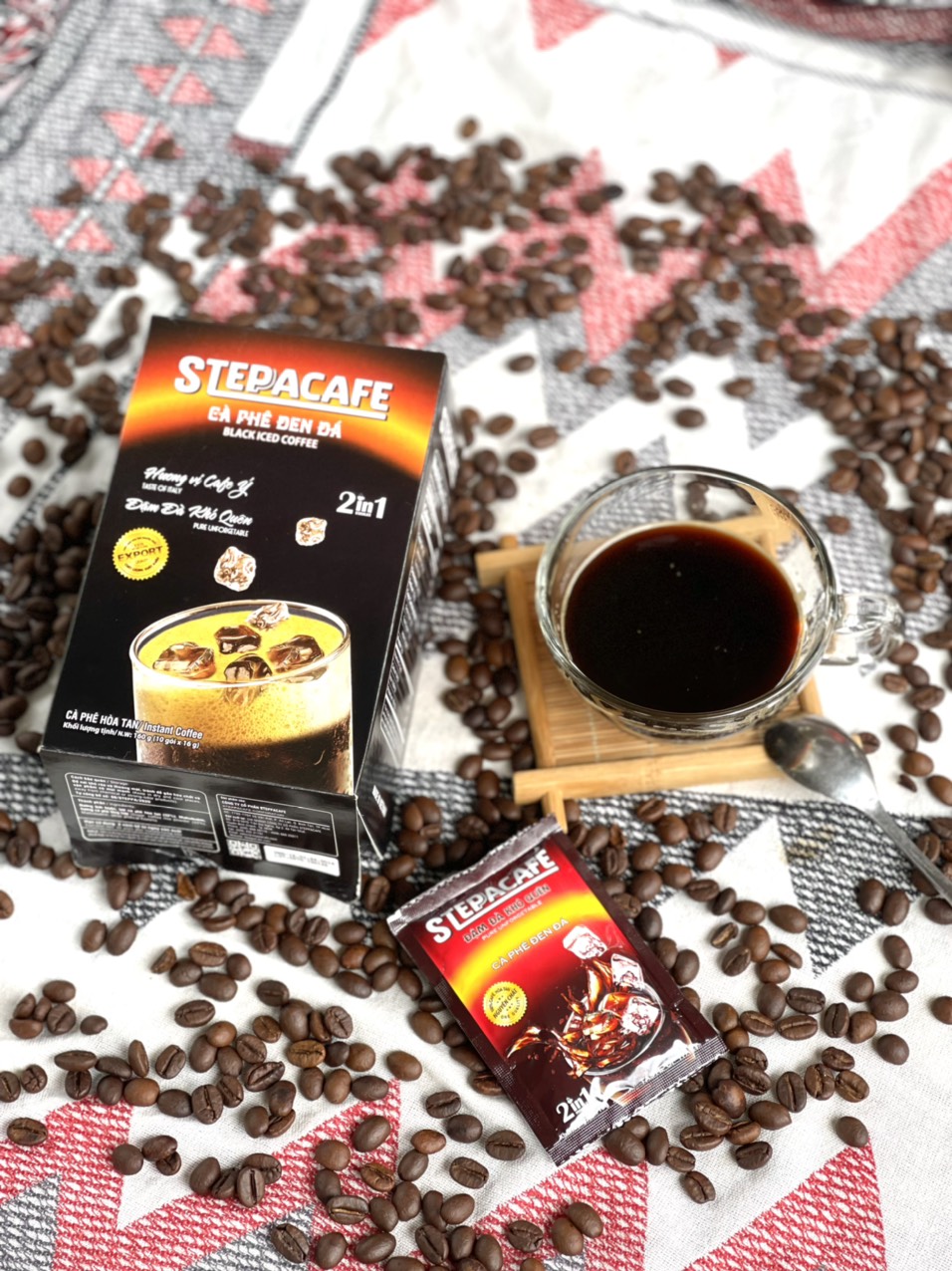 STEPPACAFE-Cà phê đen đá truyền thống (Hộp 10 gói x 16g)