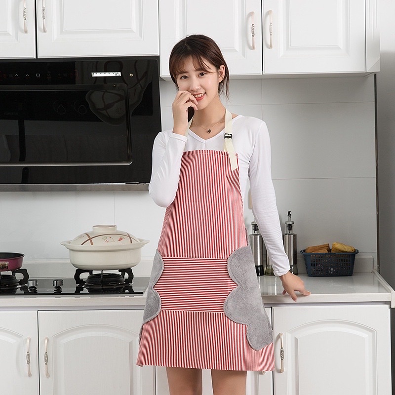 Tạp dề nấu ăn , thiết kế thời trang ,kiểu dáng  giản dị ,dễ thương ,có khăn lau tay bên hông ,chống thấm nước  , thích hợp cho cả nam và nữ