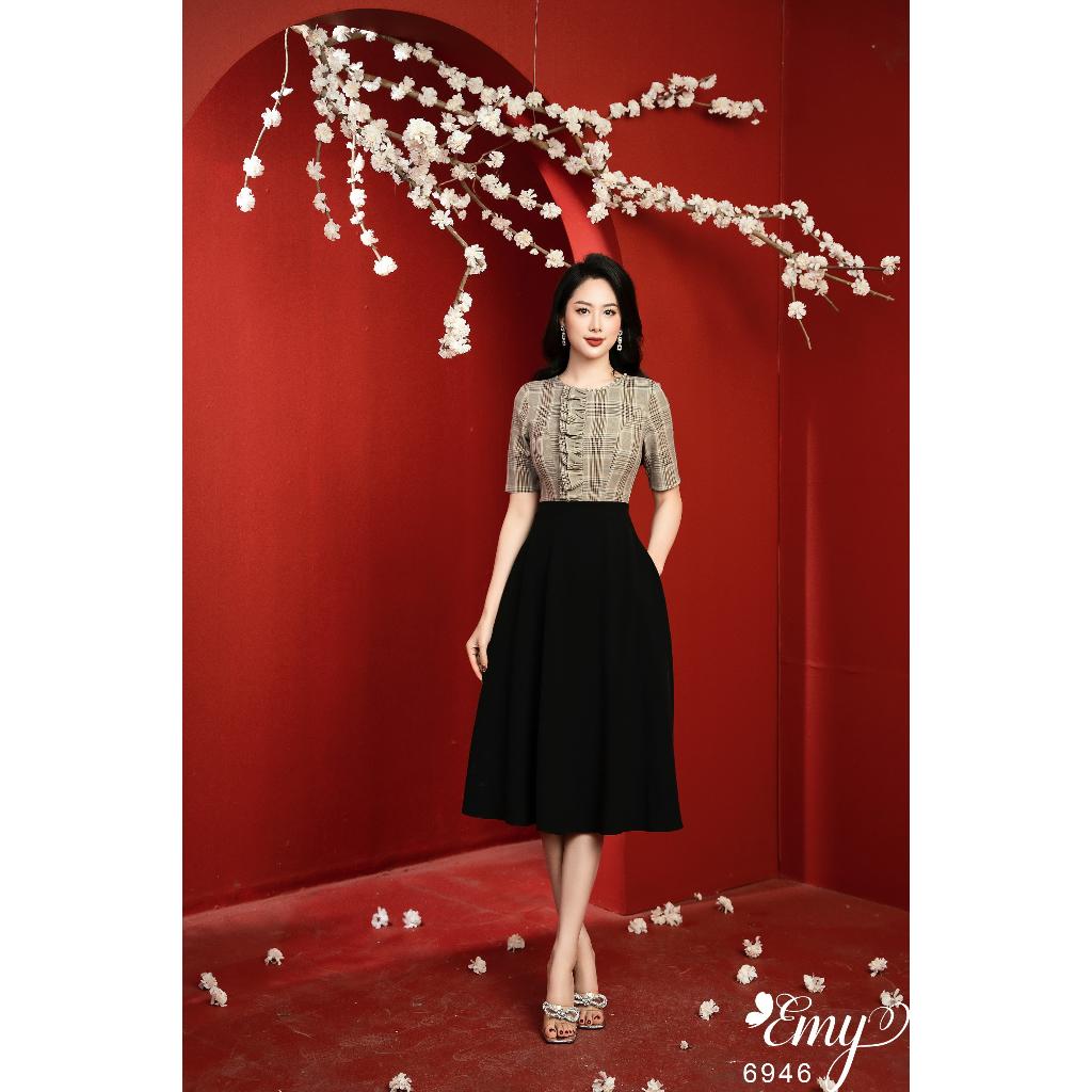 Đầm EMY EM6946 Xoè Phối Caro