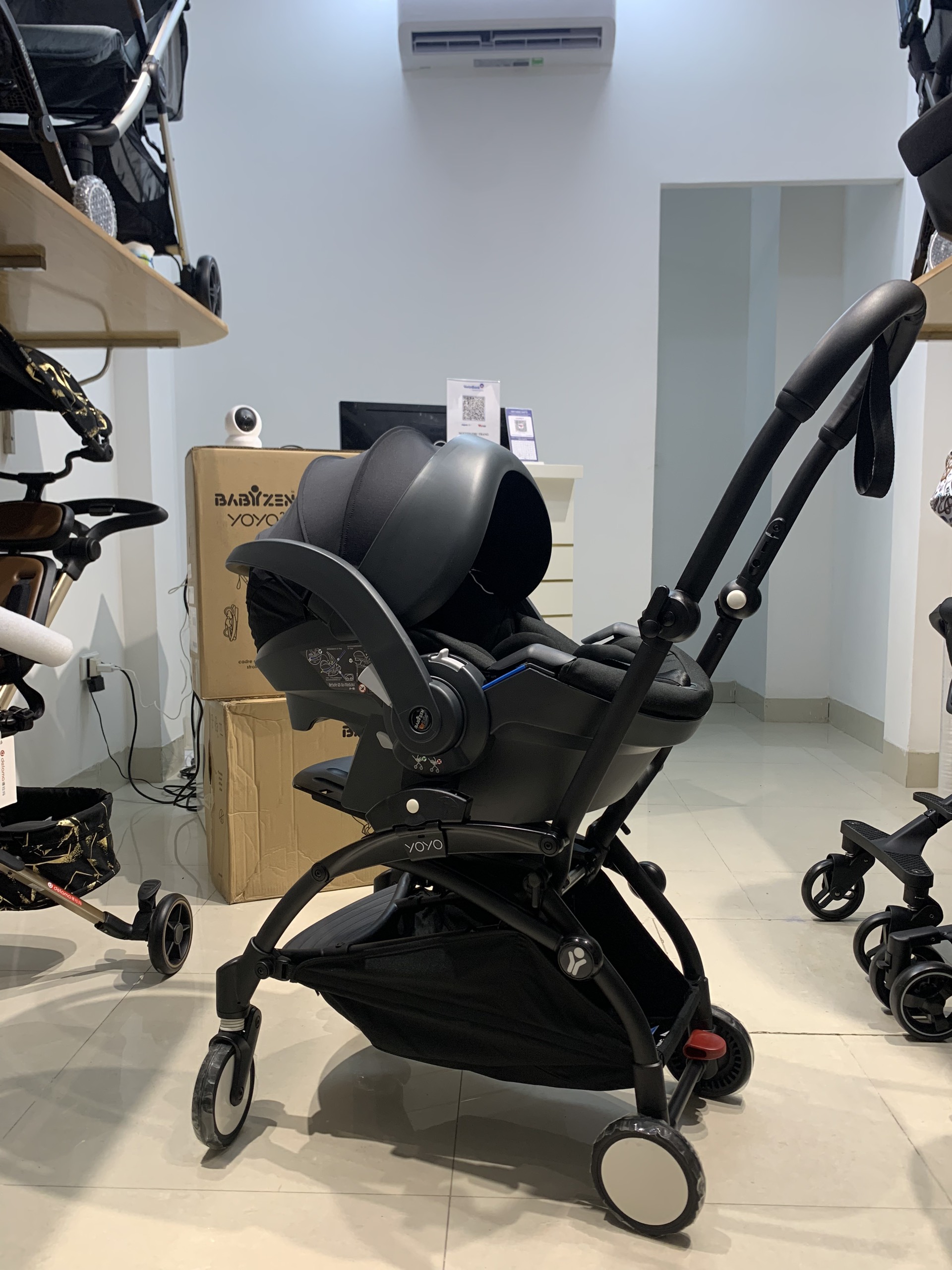 Ghế ngồi ô tô Babyzen Car Seat có thể mix với xe đẩy Babyzen YOYO2