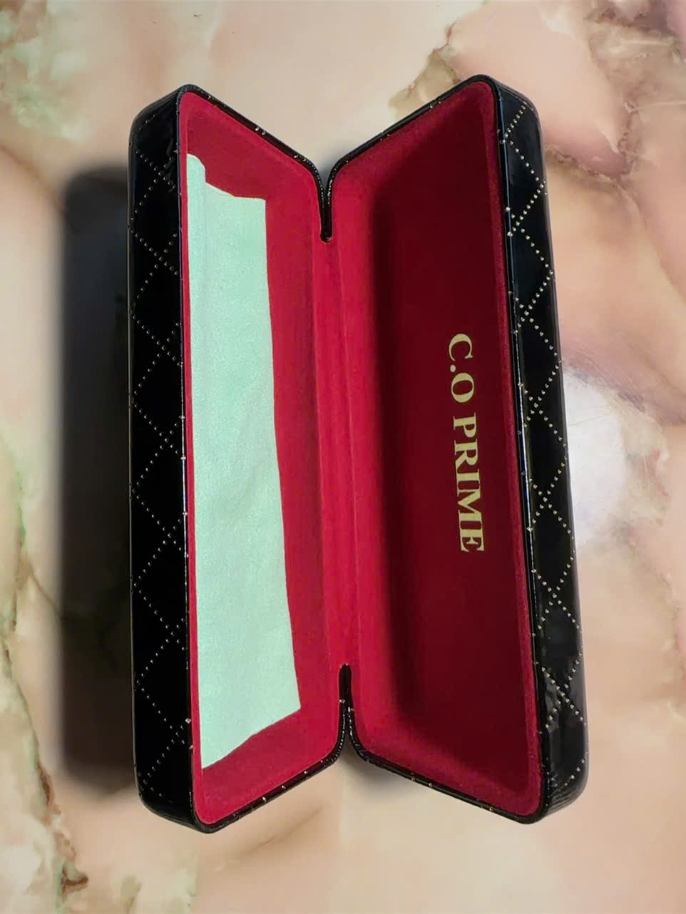 Hộp đựng kính Cao Cấp Tặng Khăn Lau Kính