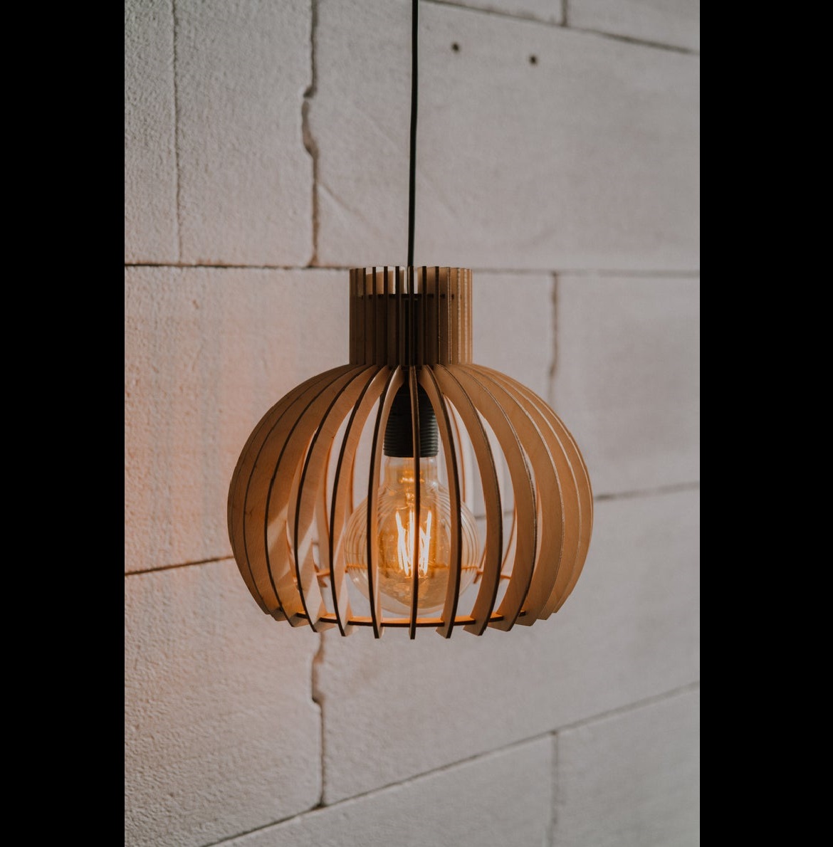 Đèn gỗ thả trần CAO CẤP hiện đại sang trọng 24x25cm chất liệu gỗ trang trí cho phòng khách nhà căn hộ decor nhà quán cafe