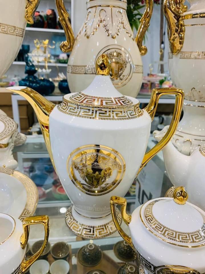 BỘ BÌNH TRÀ SỨ XƯƠNG CAO CẤP PHONG CÁCH CHÂU ÂU SANG TRỌNG, KÈM 6 ĐĨA LÓT TÁCH, 1 TỐNG TRÀ , 1 TỐNG SỮA - VD157