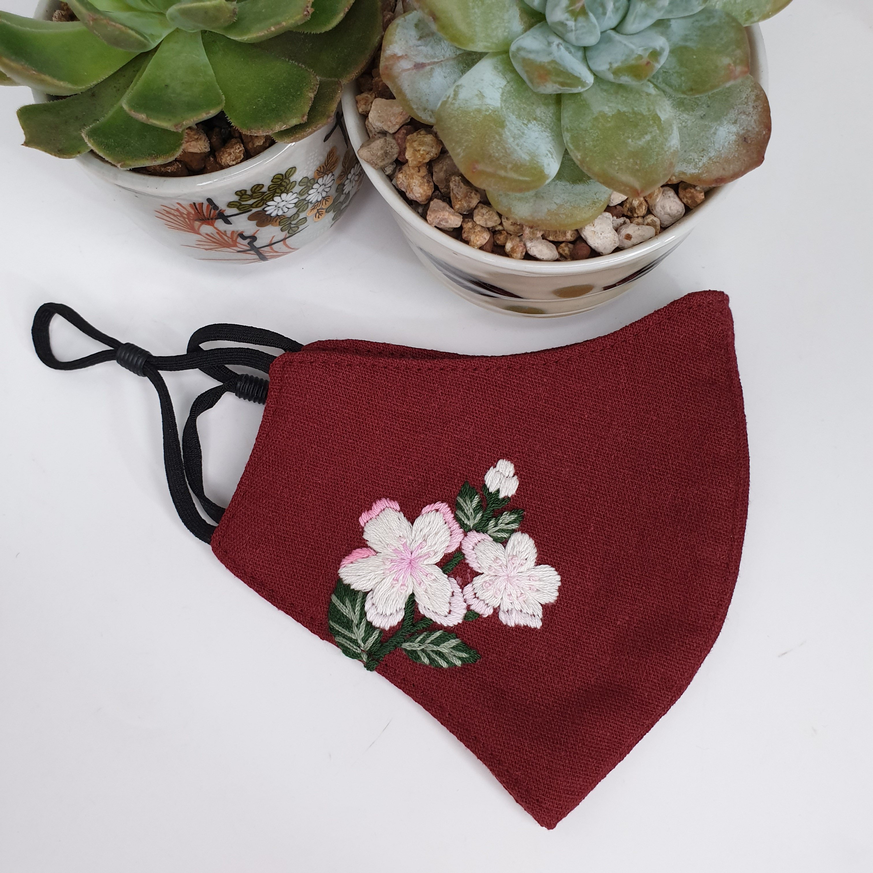 Khẩu trang thêu tay vải linen JL182X