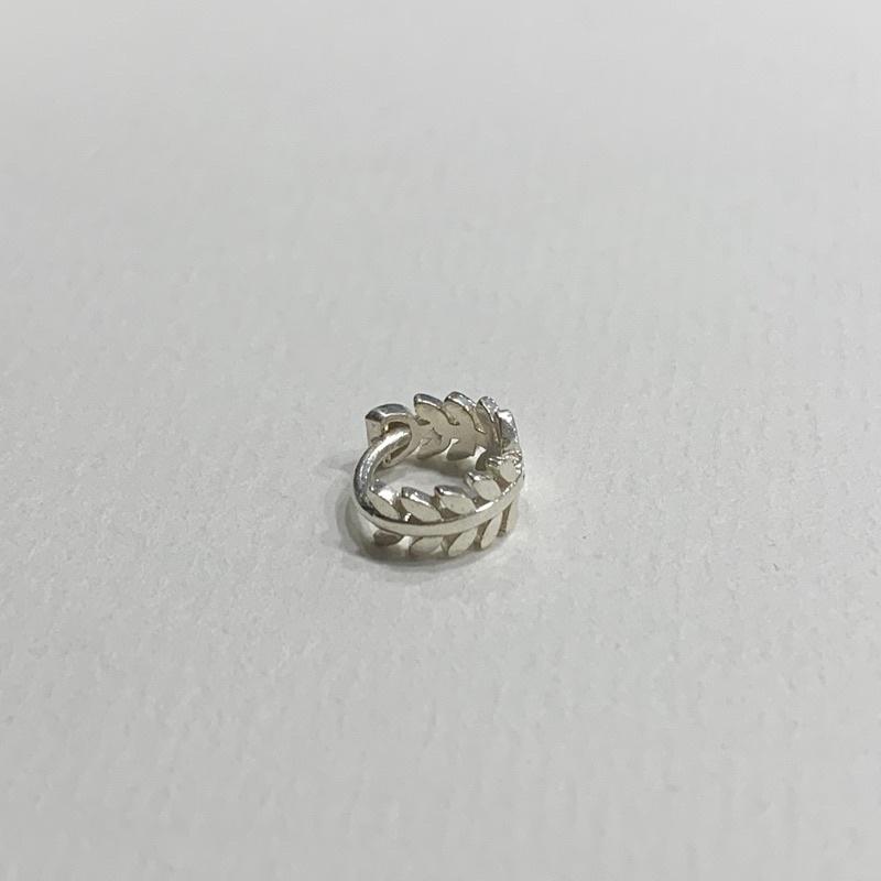 Khuyên vòng lá chốt gài S925 LANN