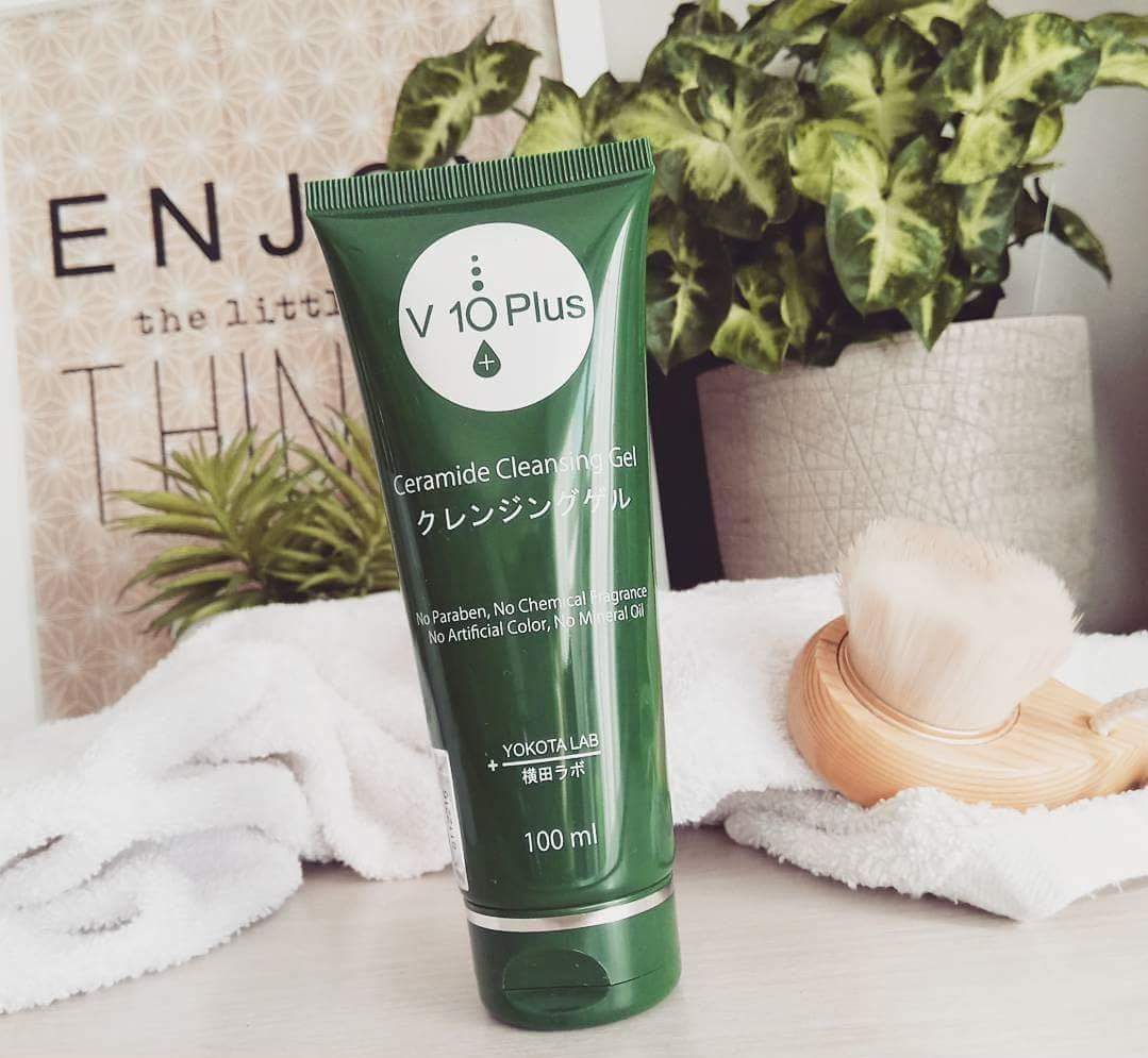 GEL RỬA MẶT CERAMIDE V10PLUS  LÀM SẠCH DA VÀ DƯỠNG ẨM