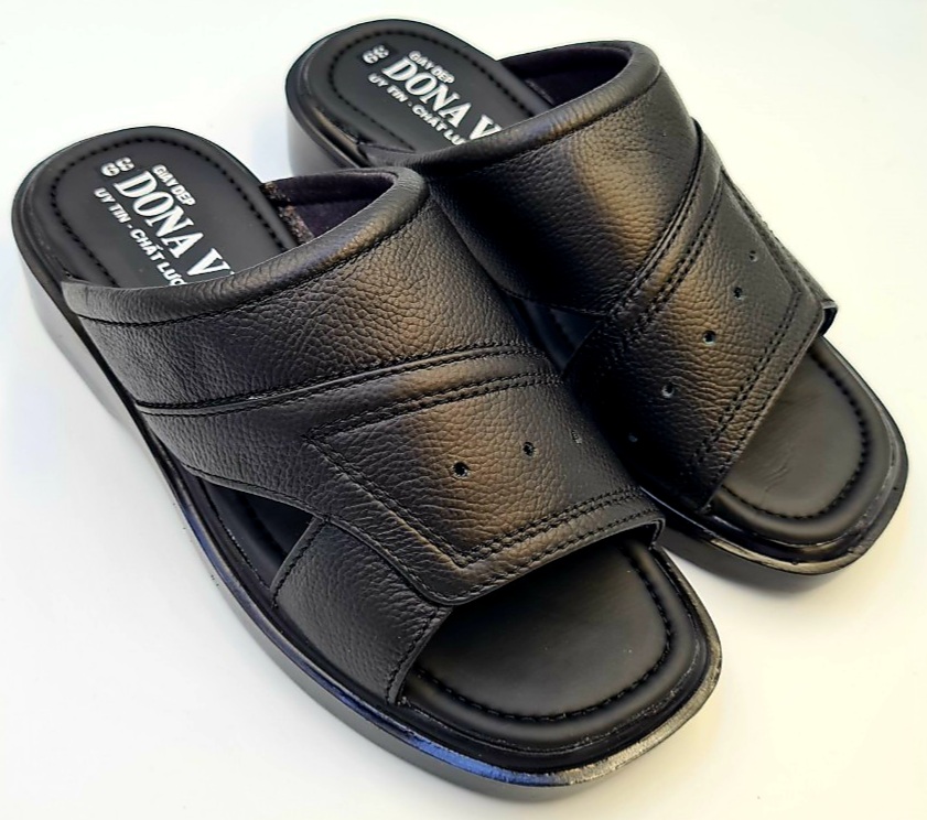 DÉP QUAI NGANG NAM DA BÒ DONAVY CAO CẤP MAY FULL QUAI VÀ ĐẾ RẤT CHẮC CHẮN BAO ĐI MƯA DTOMY