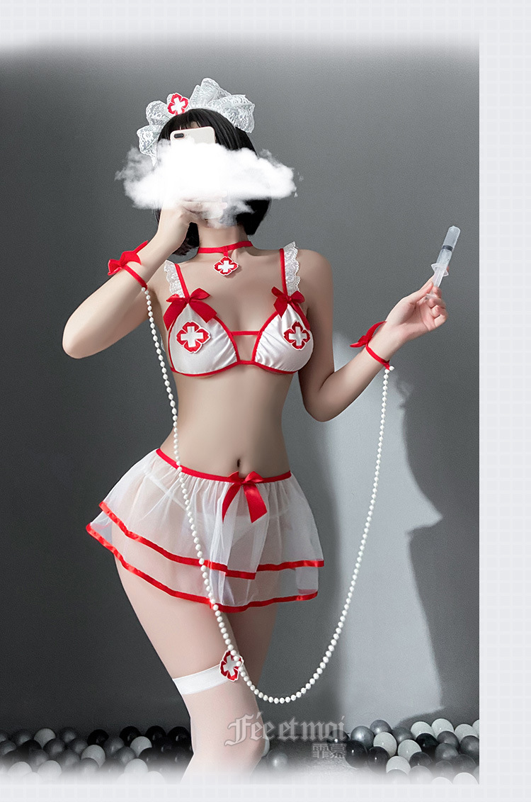 đồ ngủ y tá sexy