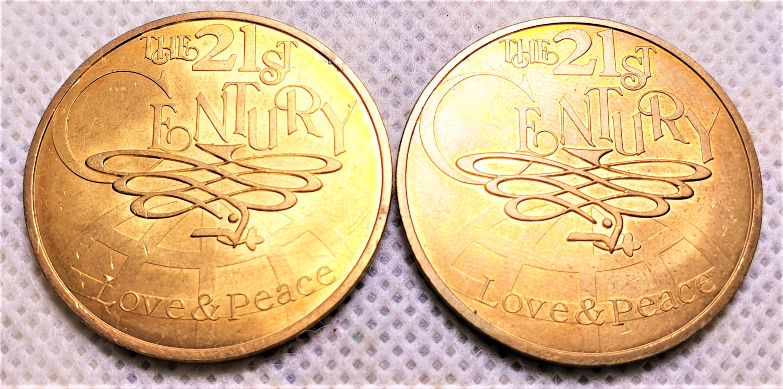 Medal sưu tầm Thế Kỷ 21 Tình Yêu & Hoà Bình