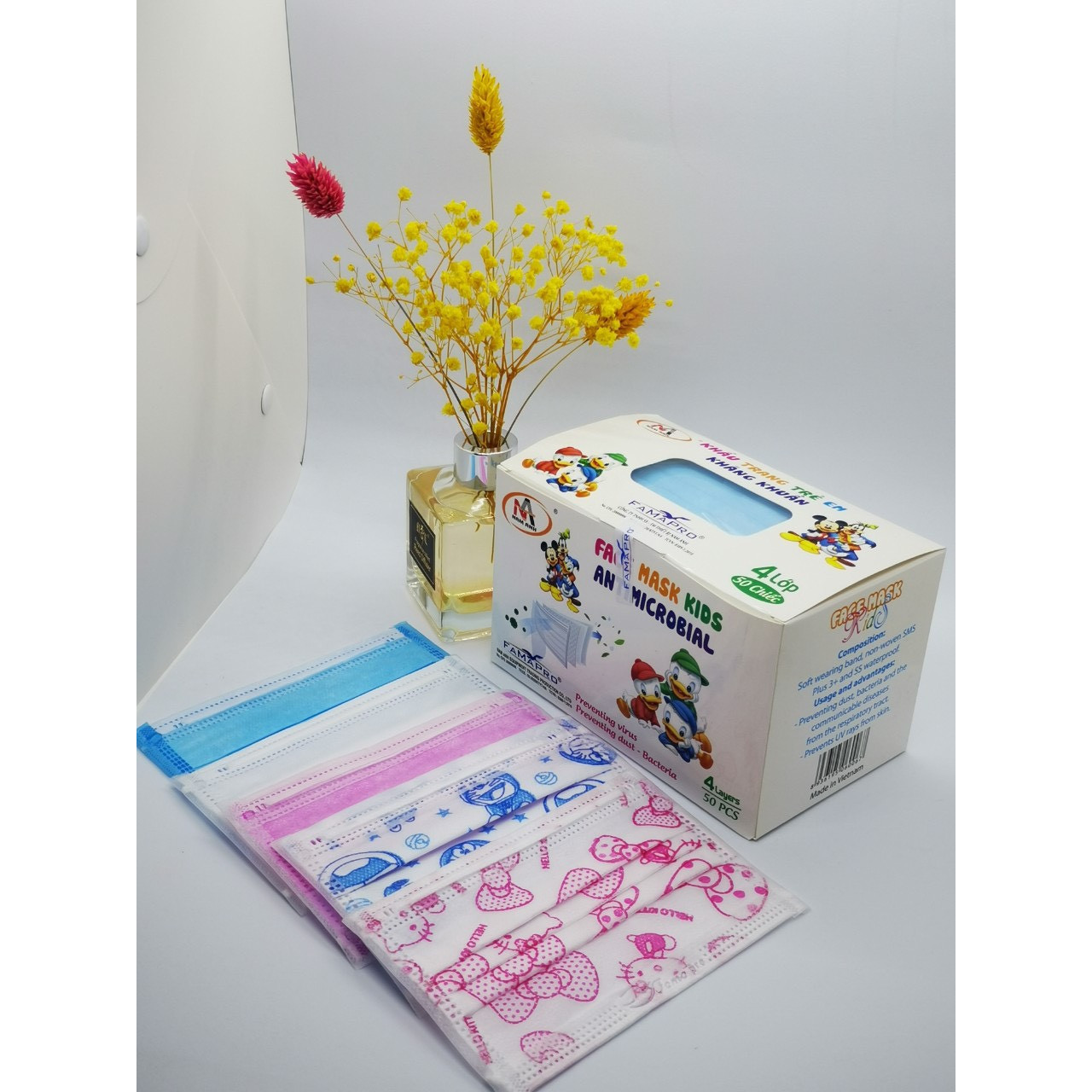 Khẩu trang trẻ em kháng khuẩn Famapro