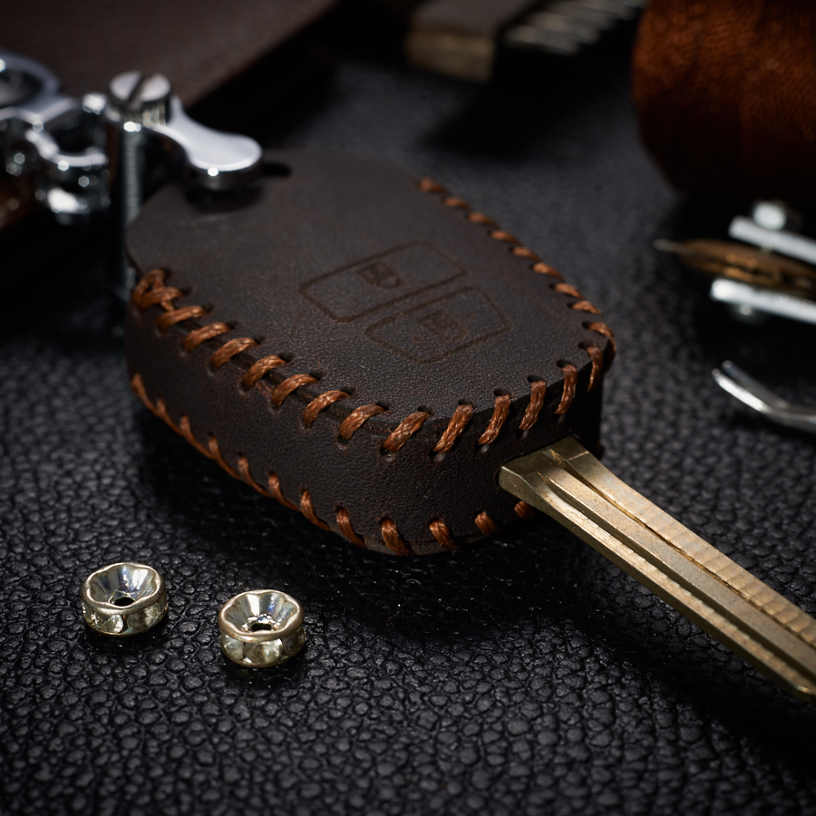 Bao Da Chìa Khóa Ô Tô dành cho Toyota Vios 2017 2 Nút Da Bò Sáp Dạng Hộp