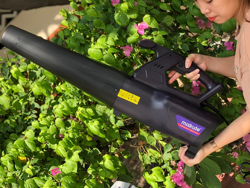 Máy thổi bụi công suất lớn 3800W Makute PB008 - Hàng chính hãng