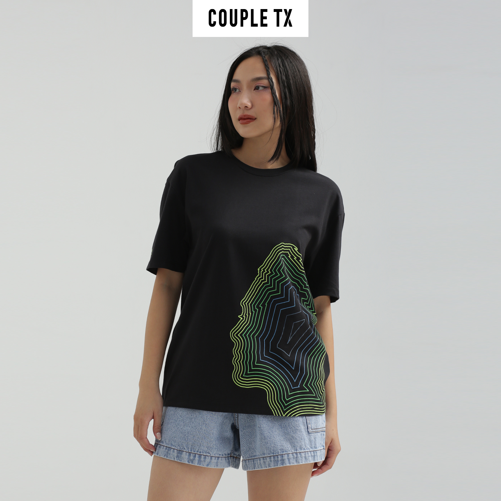 COUPLE TX - Áo Thun Nữ Relax fit in Graphics Mặt Người WTS 2194