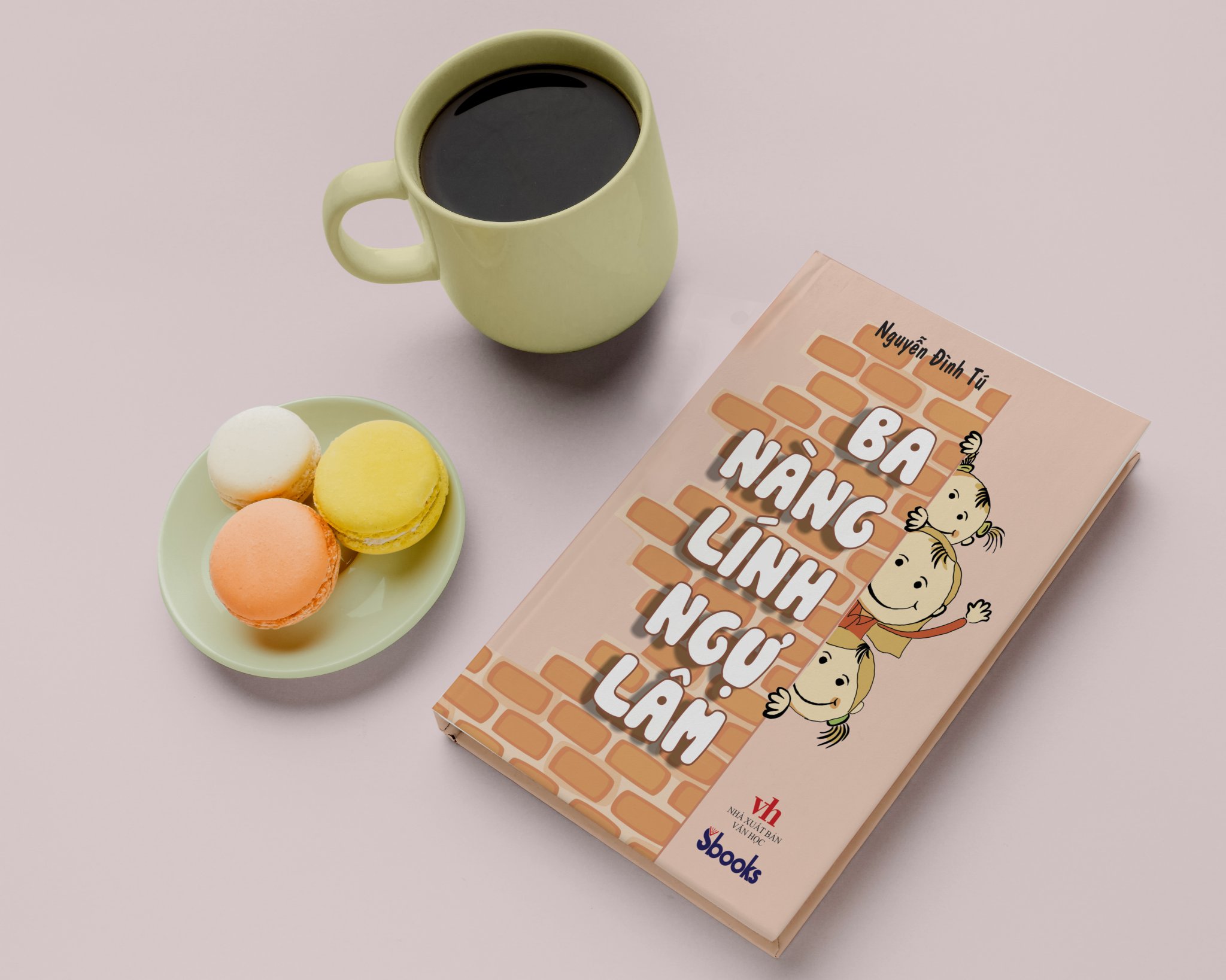 Combo 2 cuốn: CHÚ BÉ ĐEO BA LÔ MÀU ĐỎ + BA NÀNG LÍNH NGỰ LÂM