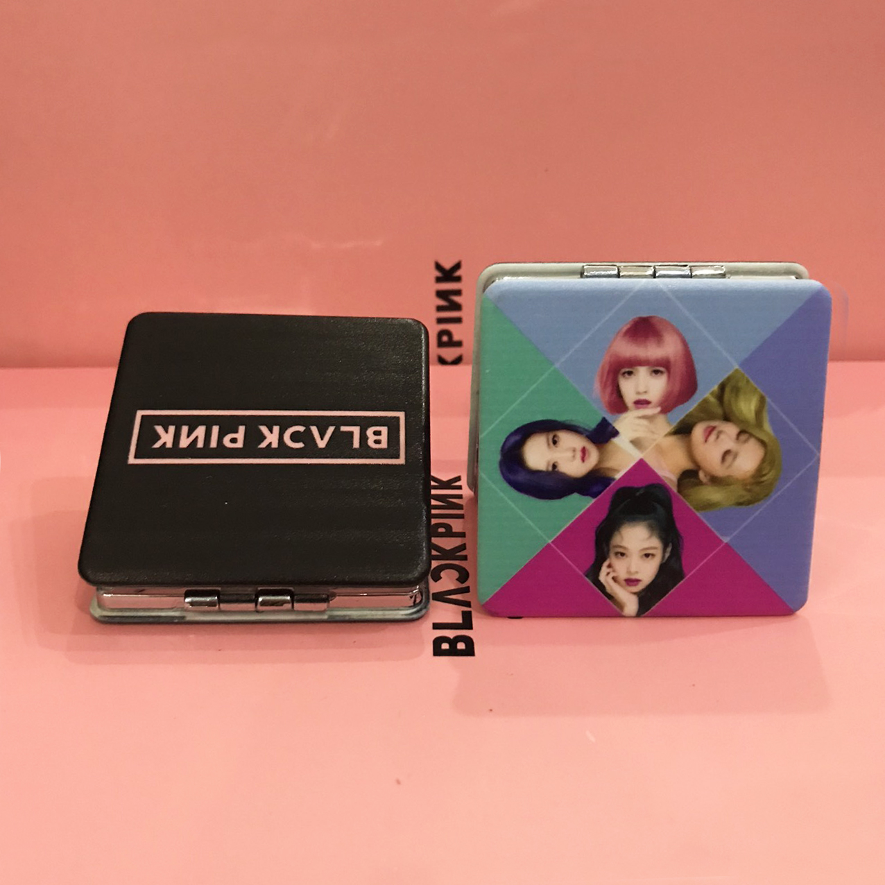 Gương mini Black Pink hai mặt