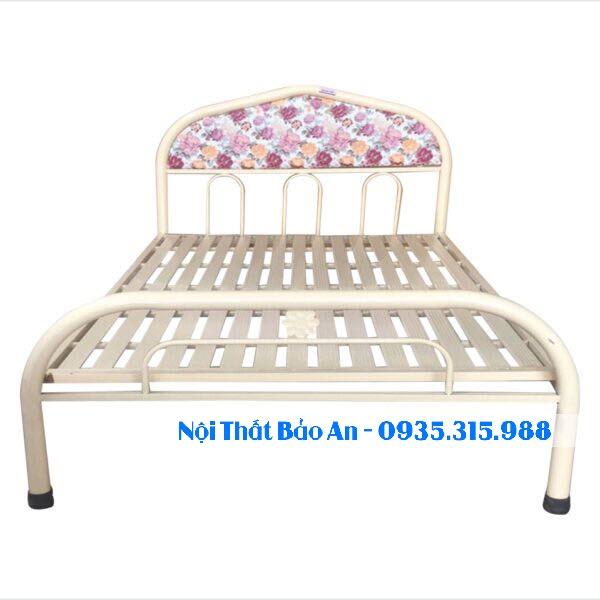 Giường sắt giá rẻ nhiều kích thước (0,8cm x 2m , 1mx2m , 1m2x2m ) Bảo An mẫu 10