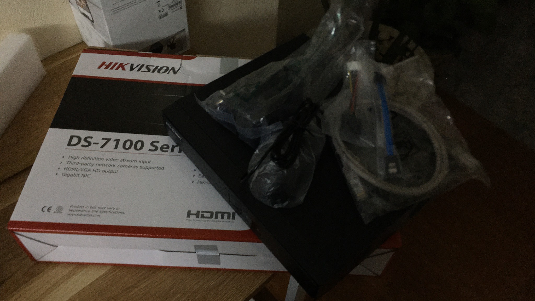 Đầu ghi hình IP NVR 4/8 Hikvision chuẩn nén H.265+, cổng PoE DS-7108NI-Q1, DS-7104NI-Q1/M, DS-7108NI-Q1/M - Hàng chính hãng