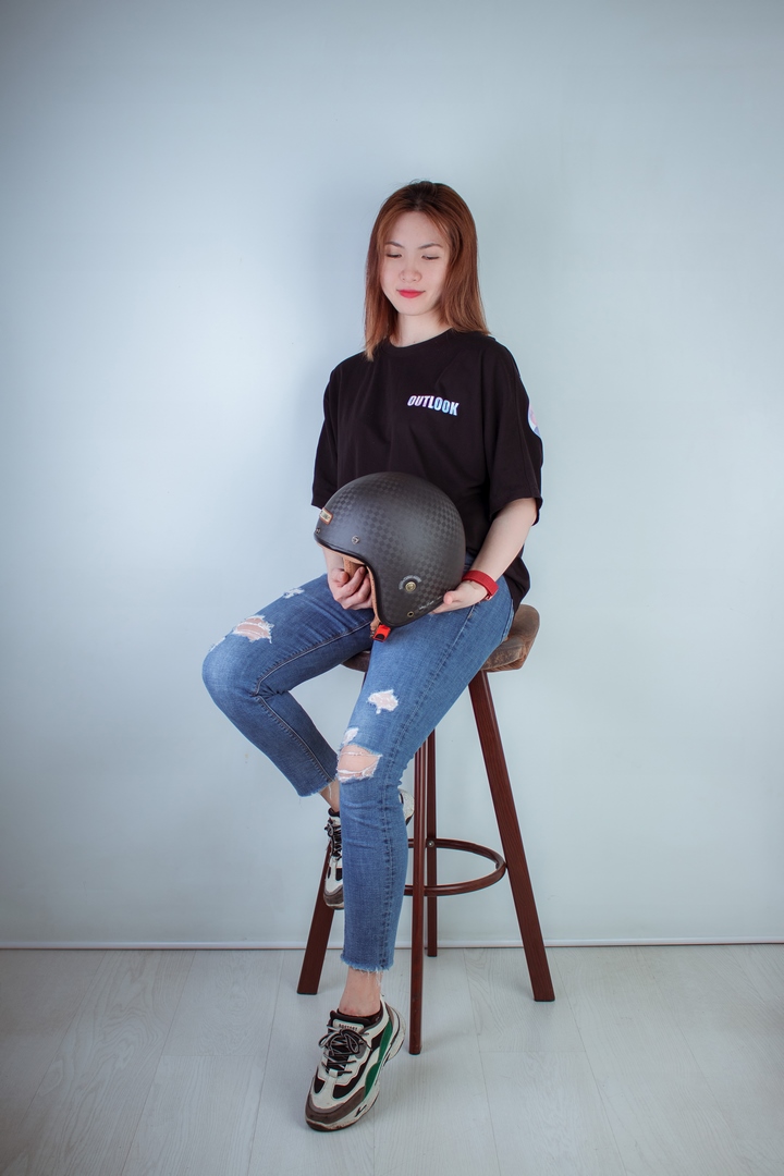 Mũ Bảo Hiểm 3/4 Cổ Điển BULLDOG Heli Carbon