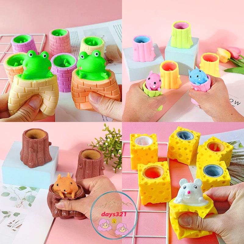 ẾCH NGỒI ĐÁY GIẾNG sóc gốc cây quishy đồ chơi bóp tay Mochi mềm mịn dễ thương chân thực giảm stress co dãn đàn hồi ngộ n