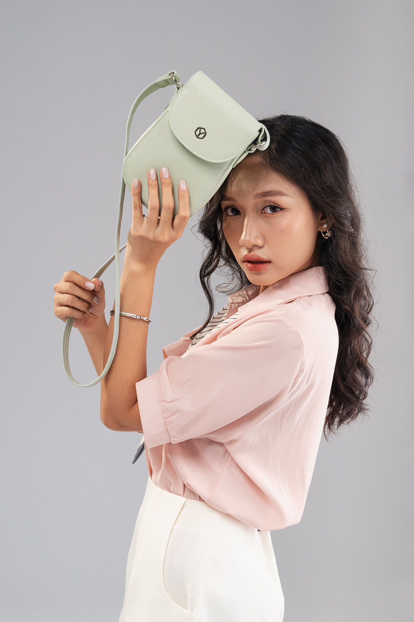Túi Yuumy ( Thời trang nữ xinh xắn kiểu dáng basic - Túi đeo chéo da Seasand YN216 )