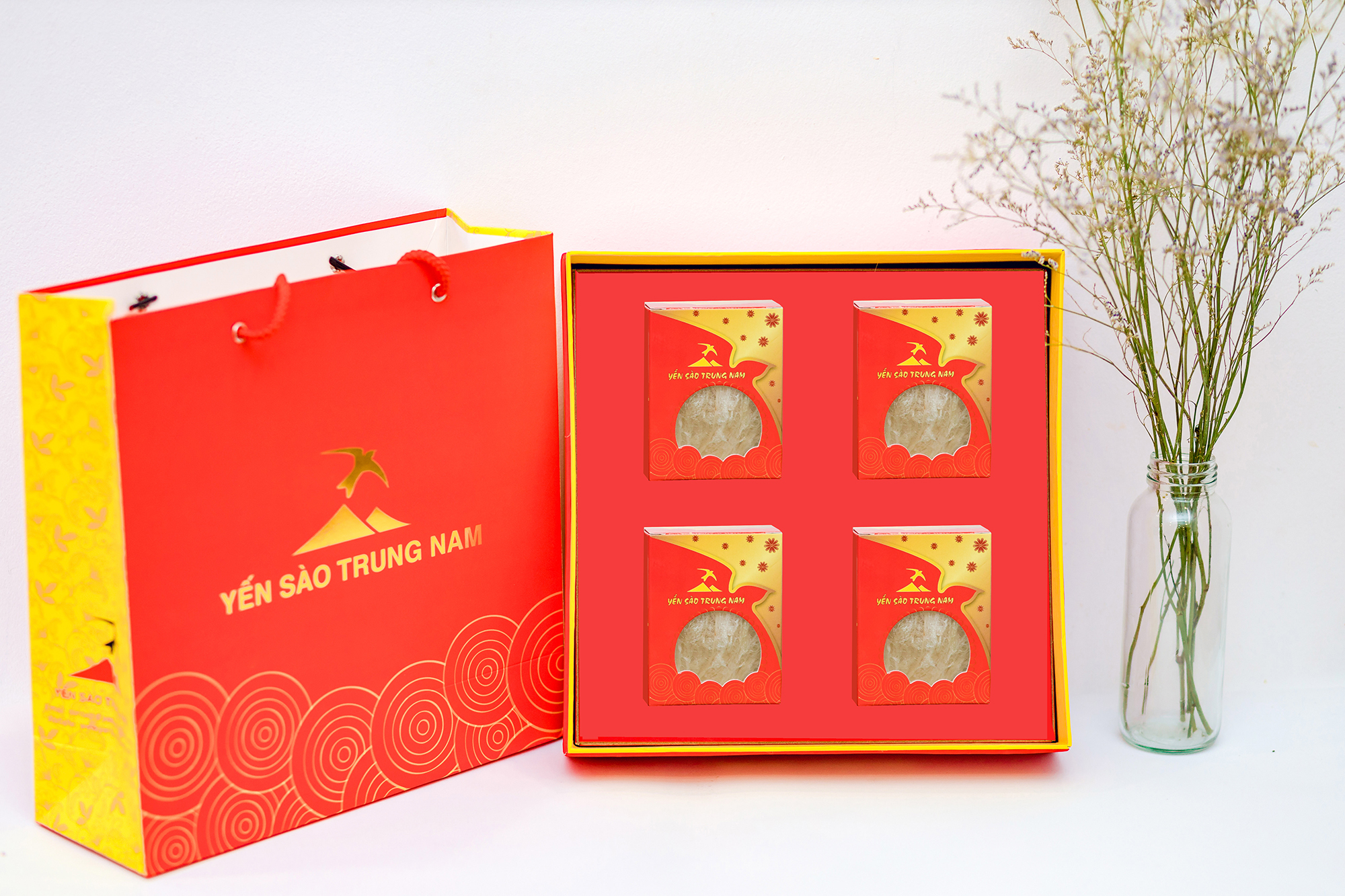 Tổ Yến Sào Tinh Chế (4Tổ/32g/Hộp) Yến Sào Trung Nam - Hộp quà tặng