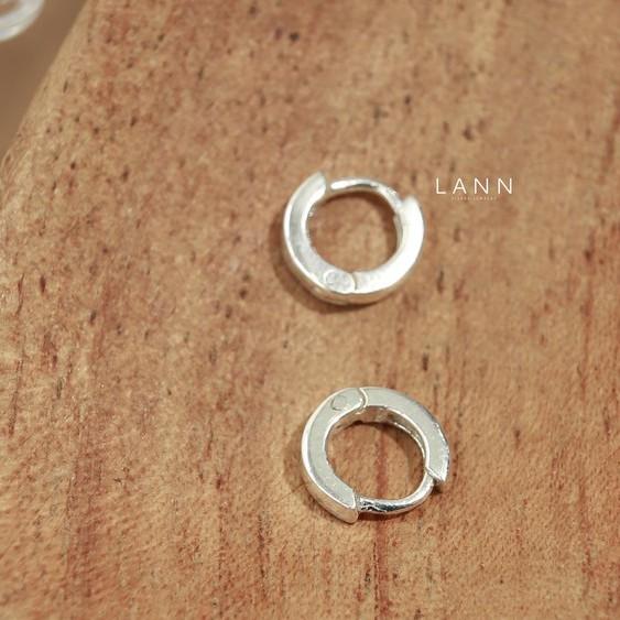 Khuyên vòng tròn trơn chốt gài S925 LANN