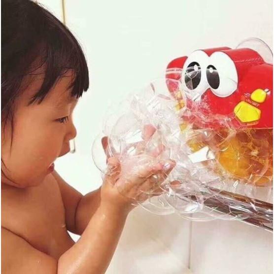 Đồ chơi Cua thổi bong bóng tạo bọt quà tặng cho bé trẻ em