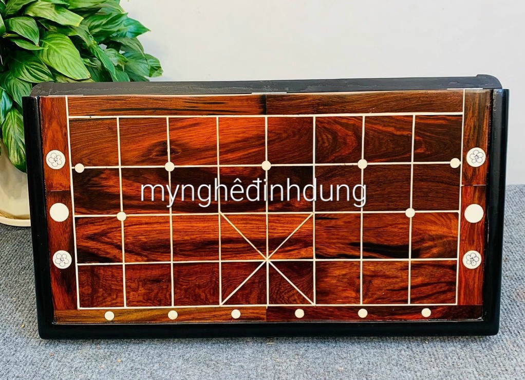 Bộ bàn cớ tướng bằng gỗ trắc đỏ đen kt 50×50×3cm + quân co tướng kt 4.0×1.5cm 