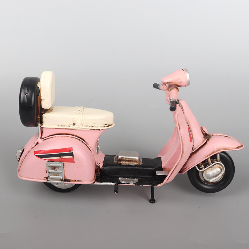 Mô Hình Xe Vespa Hồng Vintage