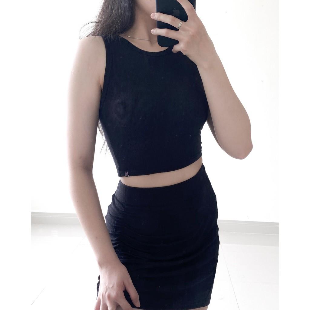 Lily Set - Set áo croptop và chân váy ôm dáng