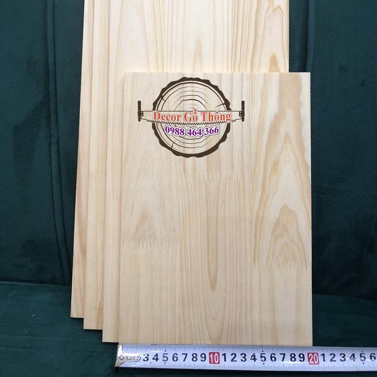 Gỗ thông tấm 20x110cm dài thẳng nhẵn mịn